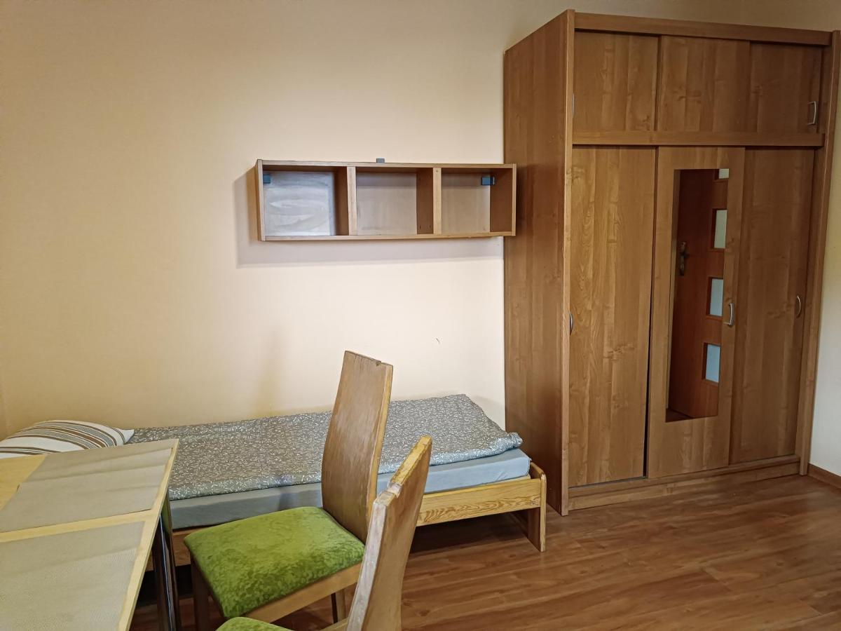 Hostel Sunrise Liwska Warszawa Exteriör bild